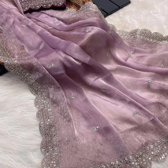 SOFT ZIMMY CHOO SILK FABRIC -- Sarees - Picture 10 of 16